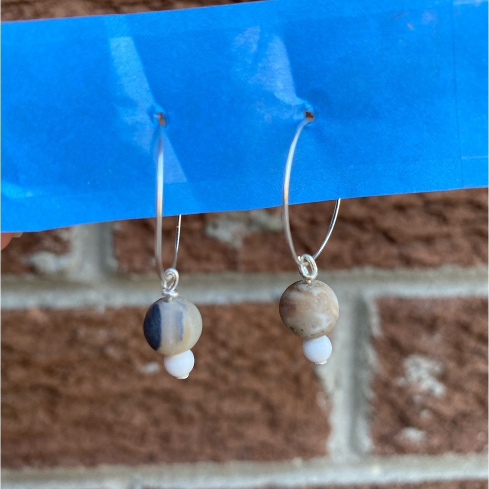 ✨Handmade🌞 Matte Amazonite & Howlite 🧨 Hoop Earrings